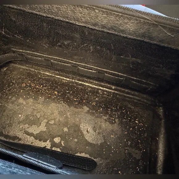 Gucci Vintage Black Leather Vanity Bag with Bamboo Handle - Picture 15 of 17